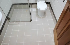 Bathroom floor tiling