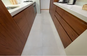 Kitchen floor tiling